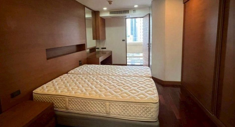 Wohnung zur Miete mit 3 Zimmer in Khlong Toei, Bangkok