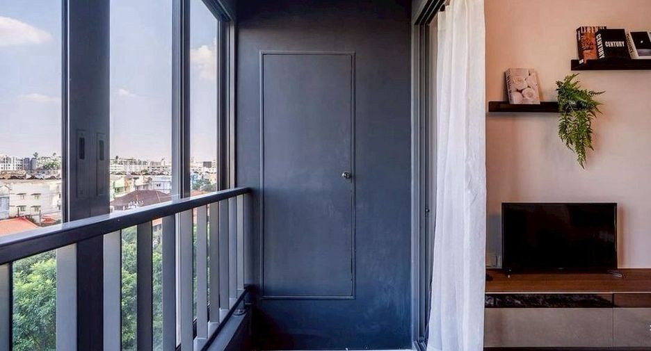 For sale 1 bed condo in Bang Na, Bangkok