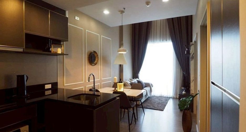 For rent 2 bedrooms condo in Khlong San, Bangkok