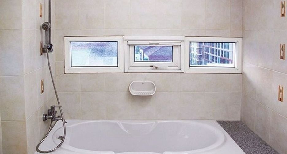 Wohnung zur Miete mit 3 Zimmer in Watthana, Bangkok