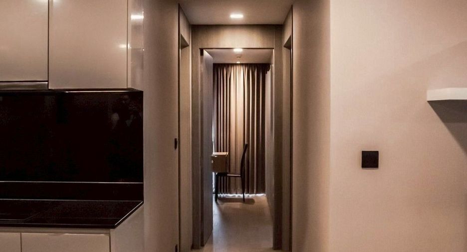 For rent 2 bedrooms condo in Pathum Wan, Bangkok