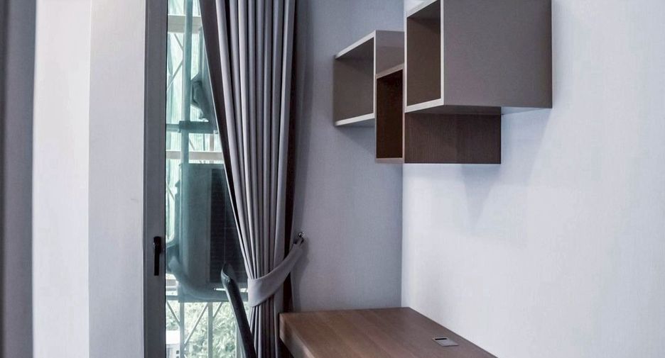 For rent 2 bedrooms condo in Pathum Wan, Bangkok