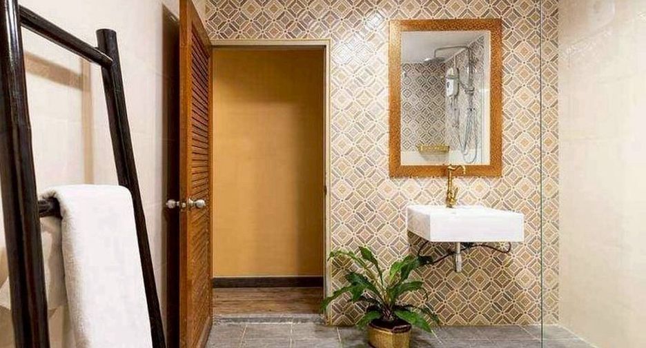 For rent 3 bedrooms house in Ratchathewi, Bangkok