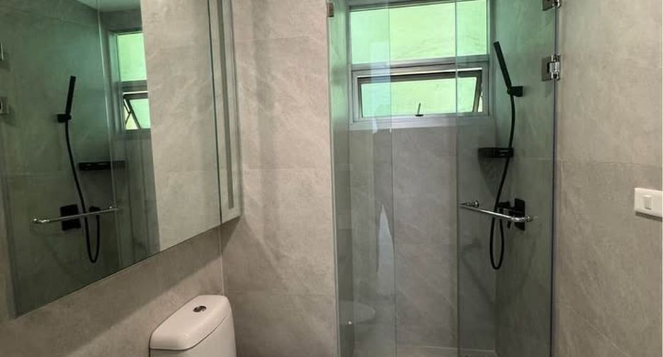 For rent 2 bedrooms condo in Ratchathewi, Bangkok