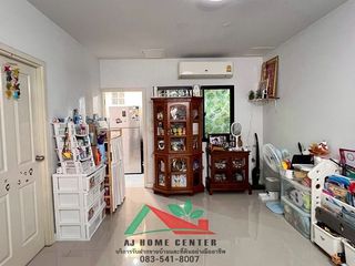 For sale 4 bedrooms townhouse in Thanyaburi, Pathum Thani