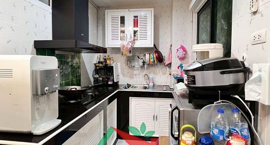 For sale 4 bedrooms townhouse in Thanyaburi, Pathum Thani