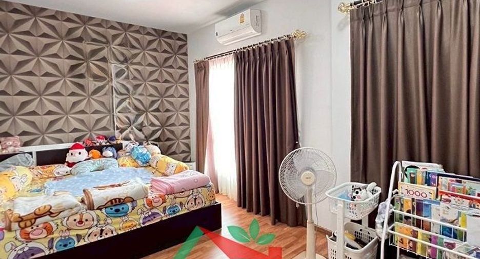For sale 4 bedrooms townhouse in Thanyaburi, Pathum Thani