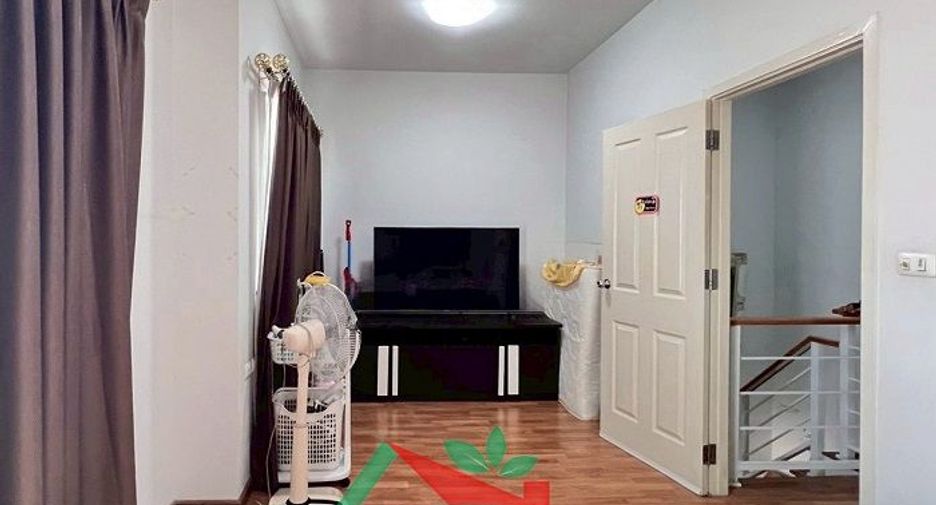 For sale 4 bedrooms townhouse in Thanyaburi, Pathum Thani