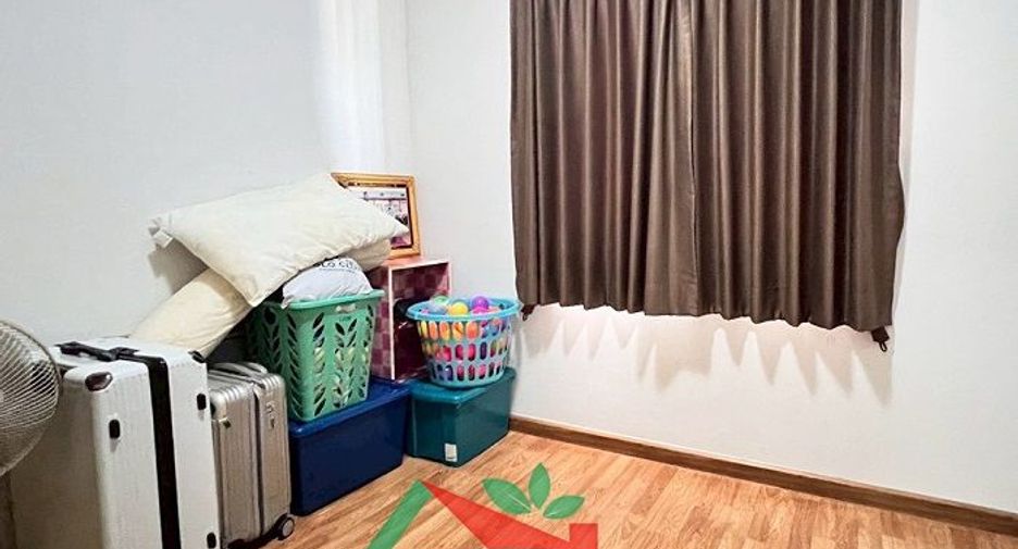 For sale 4 bedrooms townhouse in Thanyaburi, Pathum Thani