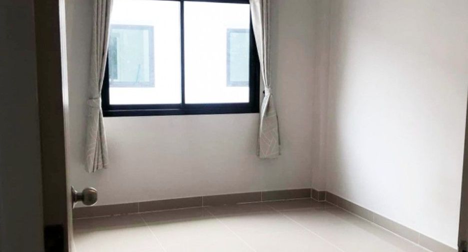 For sale 3 bedrooms townhouse in Mueang Chachoengsao, Chachoengsao