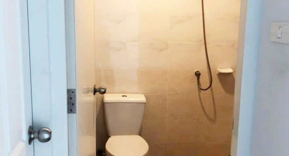 For sale 3 bedrooms townhouse in Mueang Chachoengsao, Chachoengsao