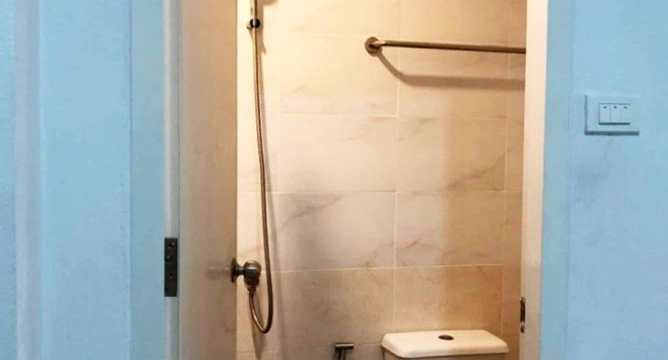 For sale 3 bedrooms townhouse in Mueang Chachoengsao, Chachoengsao