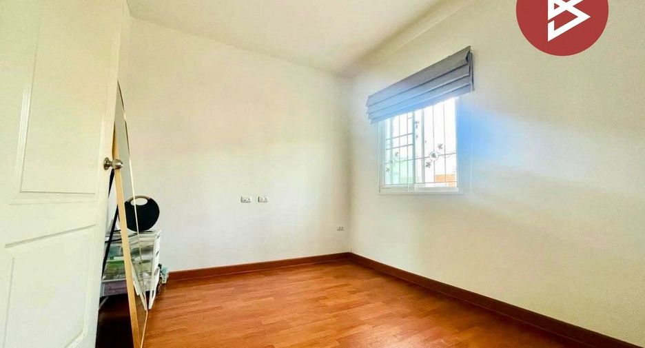 For rent and for sale 4 bedrooms townhouse in Bang Yai, Nonthaburi