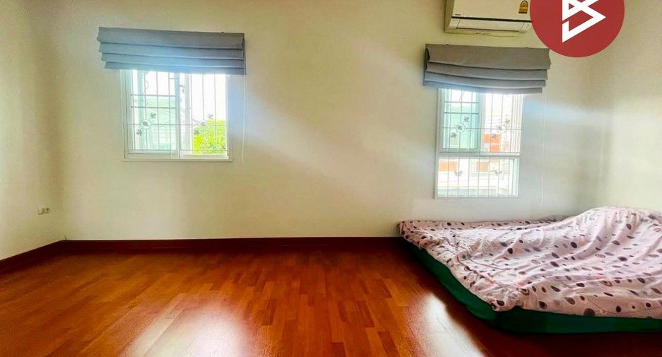 For rent and for sale 4 bedrooms townhouse in Bang Yai, Nonthaburi