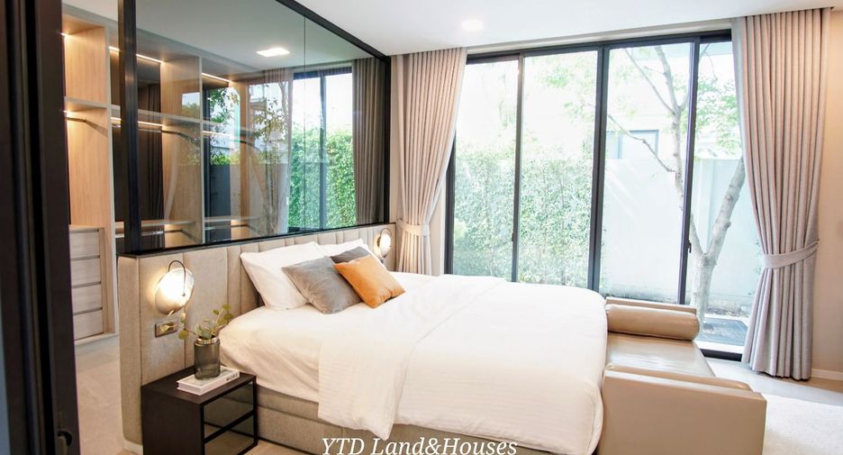 For rent and for sale 4 bedrooms house in Saphan Sung, Bangkok