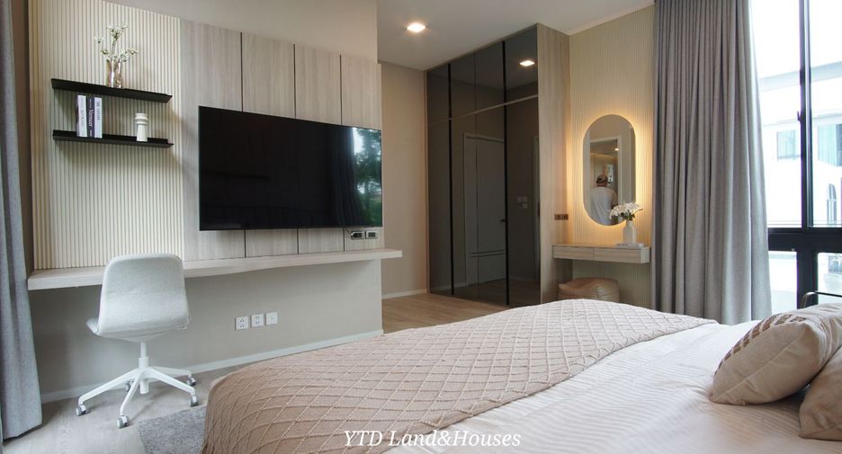 For rent and for sale 4 bedrooms house in Saphan Sung, Bangkok
