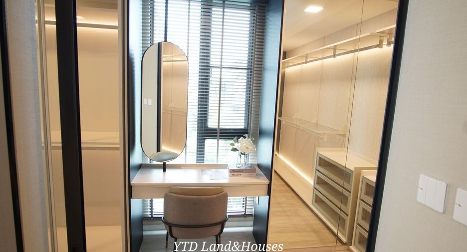 For rent and for sale 4 bedrooms house in Saphan Sung, Bangkok