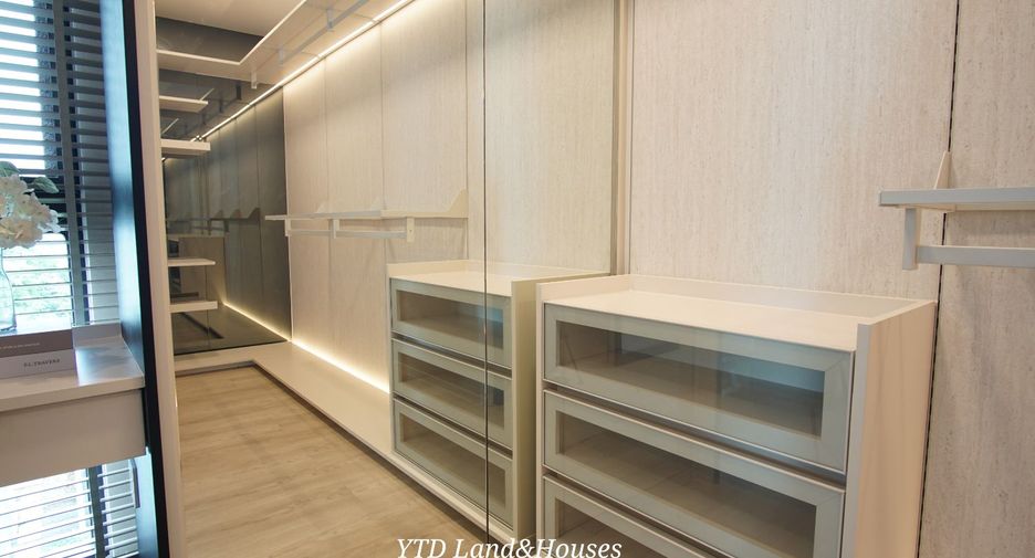 For rent and for sale 4 bedrooms house in Saphan Sung, Bangkok