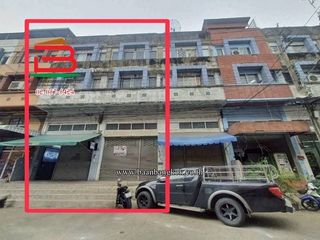 出售 8 卧室 商业空间 在 Min Buri, 曼谷