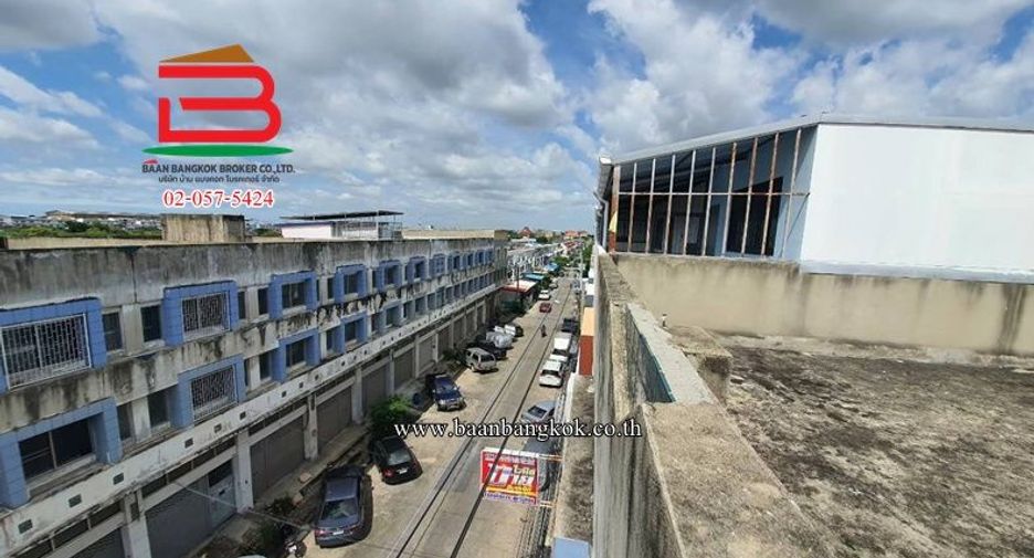 For sale 8 bedrooms retail Space in Min Buri, Bangkok