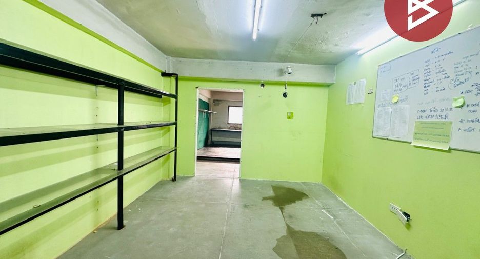 Local comercial en venta de 4 habitaciones en Chom Thong, Bangkok