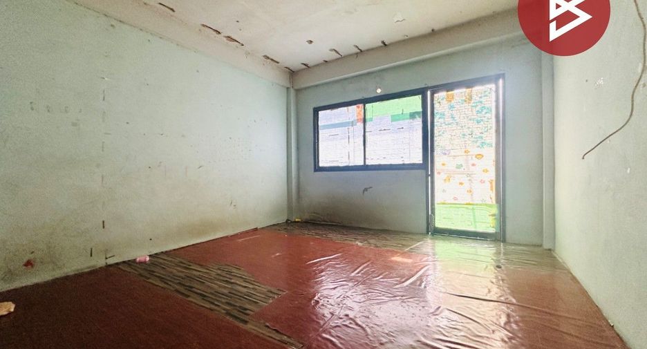 Local comercial en venta de 4 habitaciones en Chom Thong, Bangkok