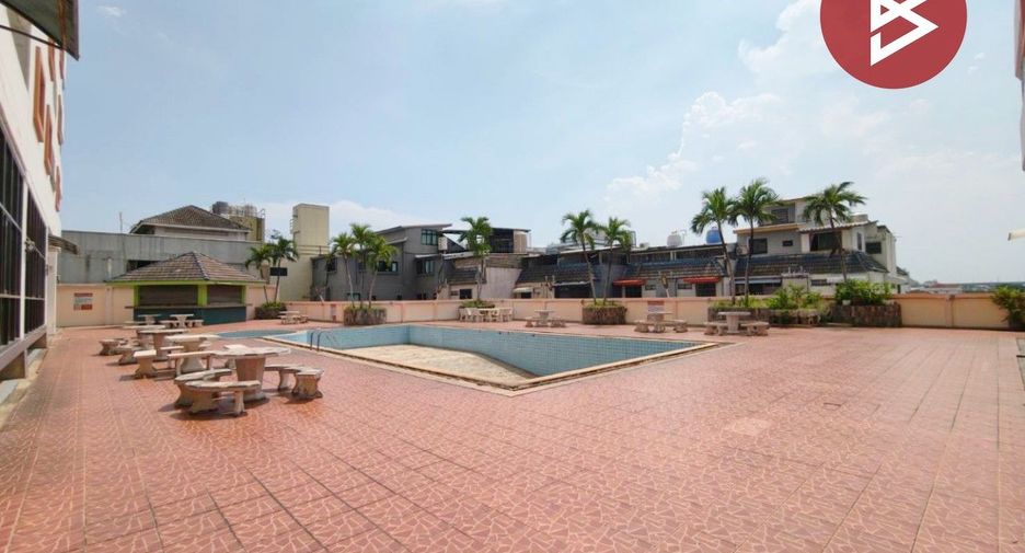 For sale 1 bed condo in Bang Phlat, Bangkok