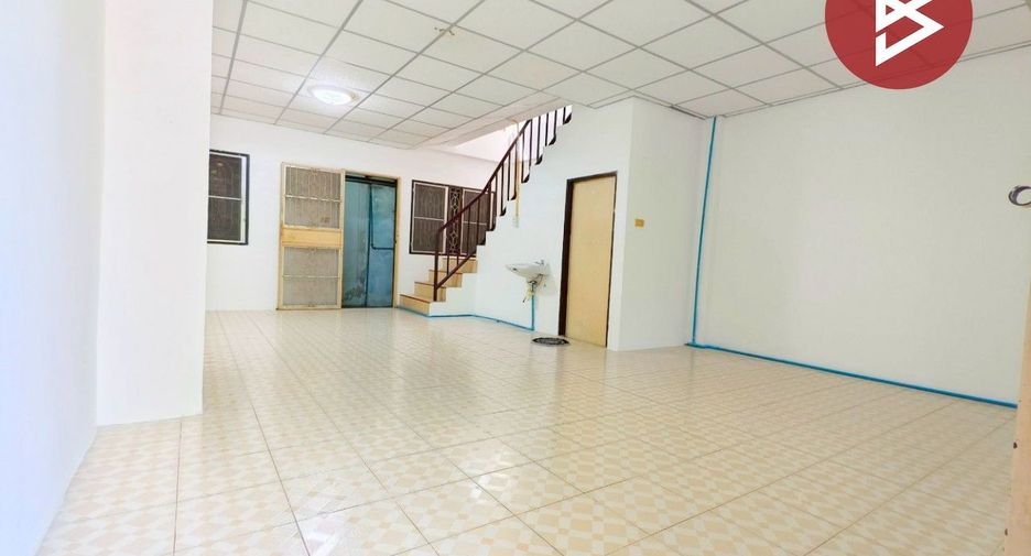 Casa adosada en venta de 2 habitaciones en Mueang Samut Sakhon, Samut Sakhon