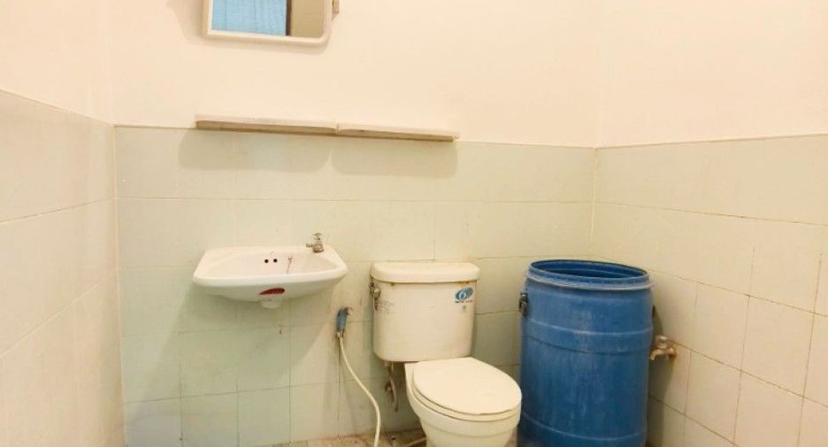 Casa adosada en venta de 2 habitaciones en Mueang Samut Sakhon, Samut Sakhon
