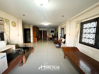 For sale 5 bedrooms house in Chatuchak, Bangkok