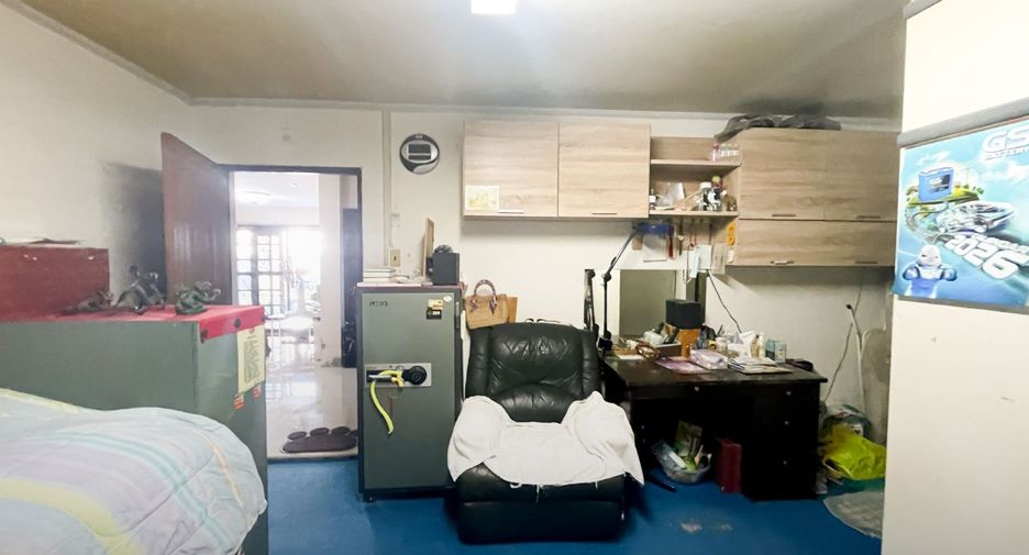 For sale 5 bedrooms house in Chatuchak, Bangkok