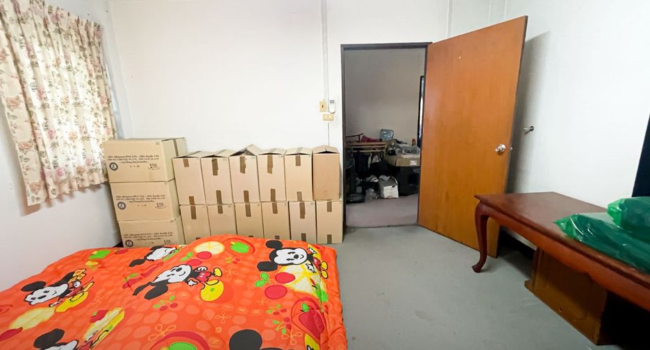 For sale 5 bedrooms house in Chatuchak, Bangkok