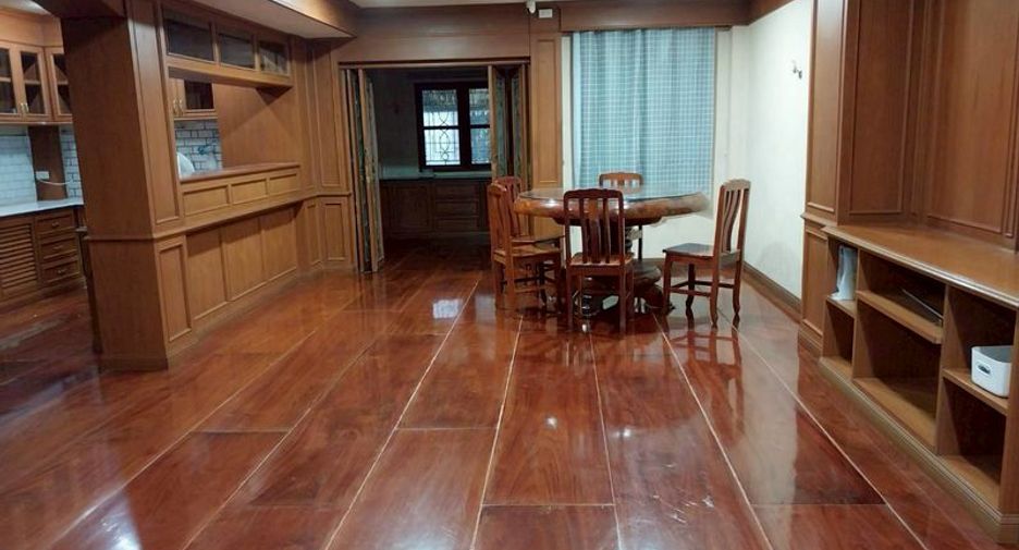 For sale 6 bedrooms house in Mueang Chon Buri, Chonburi