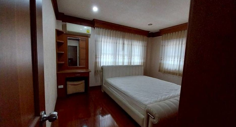 For sale 6 bedrooms house in Mueang Chon Buri, Chonburi