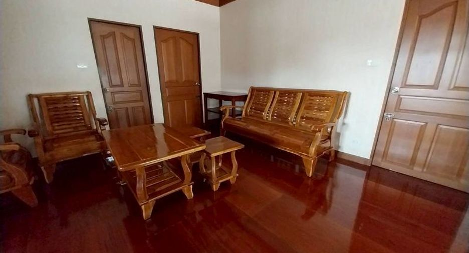 For sale 6 bedrooms house in Mueang Chon Buri, Chonburi