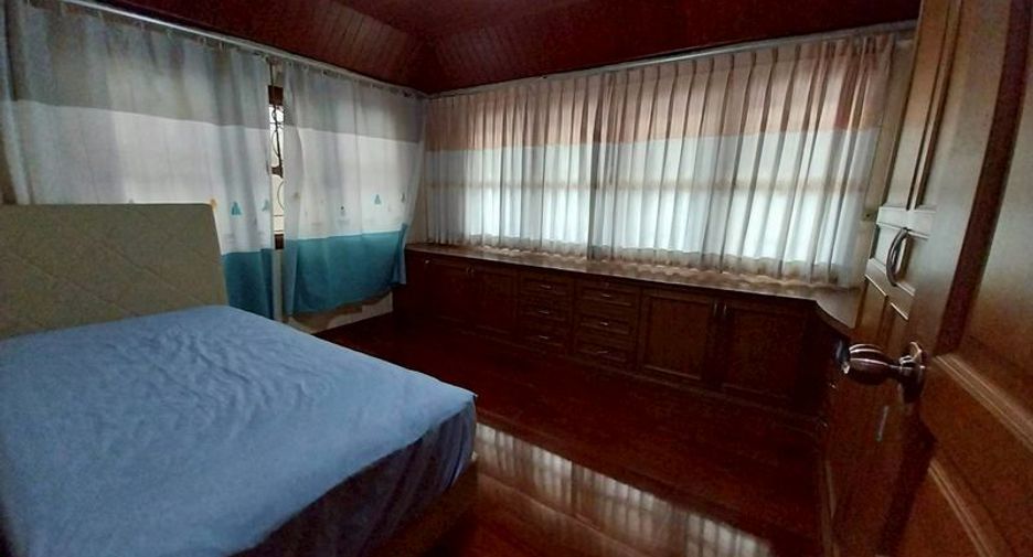 For sale 6 bedrooms house in Mueang Chon Buri, Chonburi