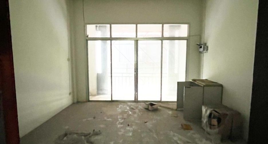 For sale 2 bedrooms retail Space in Mueang Phuket, Phuket