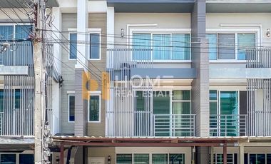 For sale 3 ベッドルーム townhouse in Bang Kapi, Bangkok