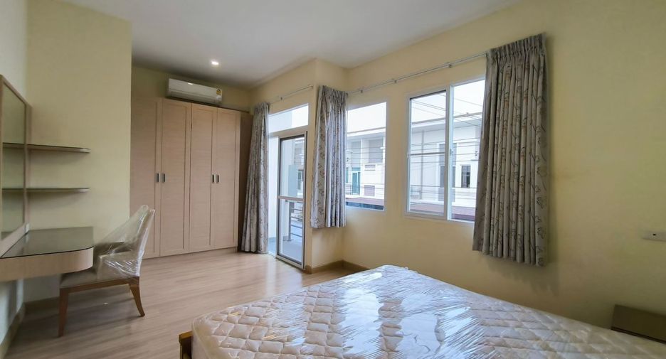 For rent 3 bedrooms house in Bang Phli, Samut Prakan