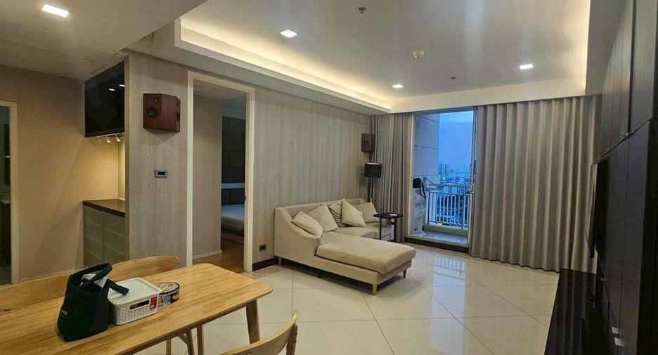 Condo en alquiler de 2 habitaciones en Sathon, Bangkok