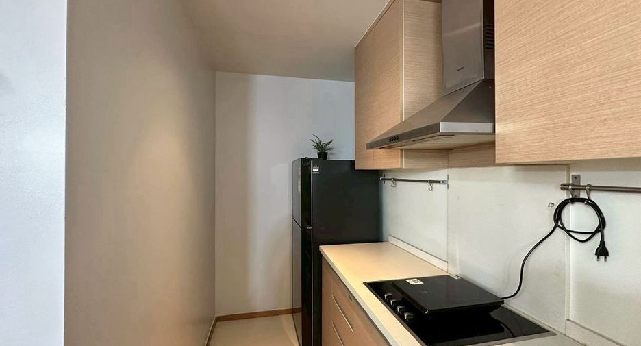 Condo en alquiler de 2 habitaciones en Sathon, Bangkok