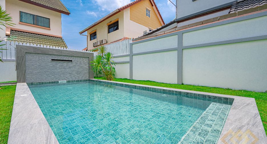 For sale 4 bedrooms house in East Pattaya, Pattaya