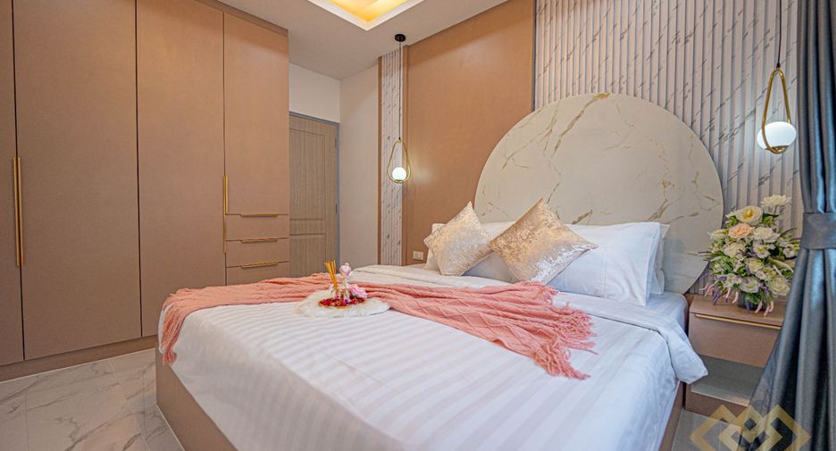 For sale 4 bedrooms house in East Pattaya, Pattaya