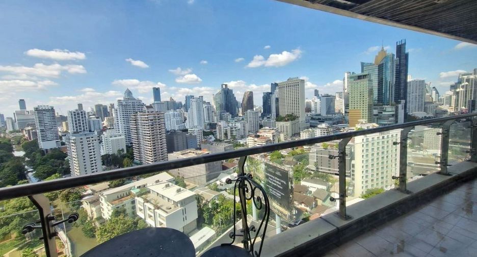 Wohnung zur Miete mit 2 Zimmer in Khlong Toei, Bangkok