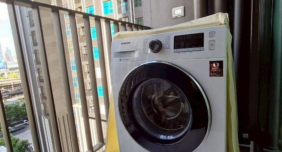 For sale 1 bed condo in Huai Khwang, Bangkok