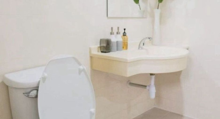 For sale 1 bed condo in Wang Thonglang, Bangkok