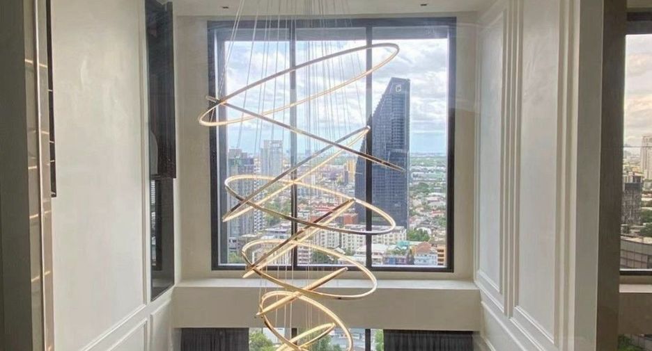 For rent and for sale 2 bedrooms condo in Khlong Toei, Bangkok