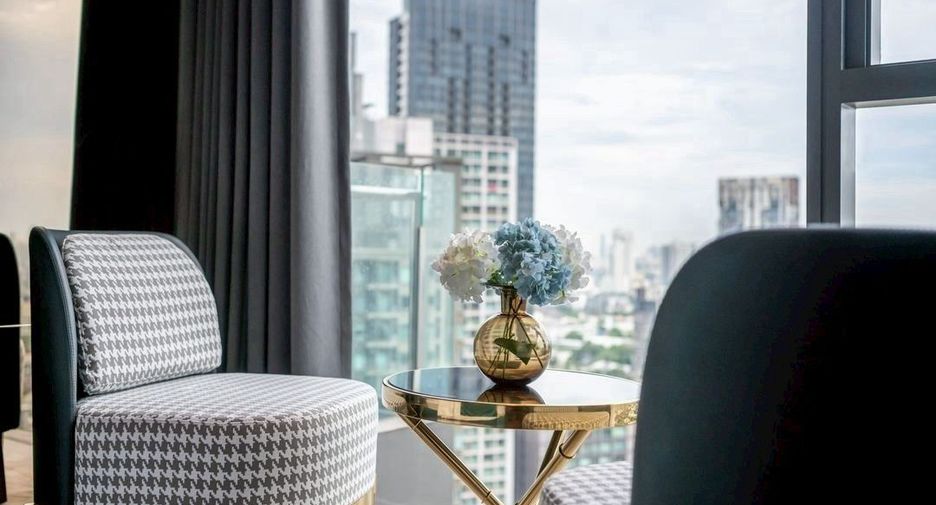 For rent and for sale 2 bedrooms condo in Khlong Toei, Bangkok