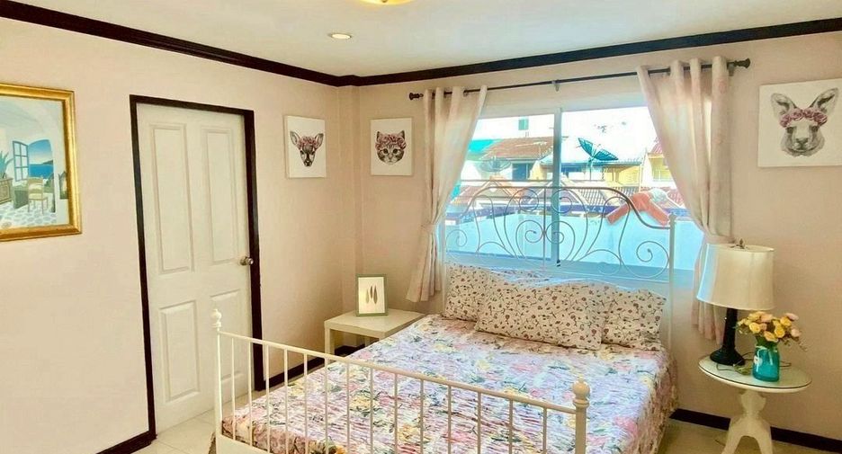 For rent 4 bedrooms townhouse in Prawet, Bangkok