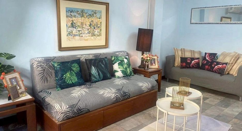 For rent 4 bedrooms townhouse in Prawet, Bangkok